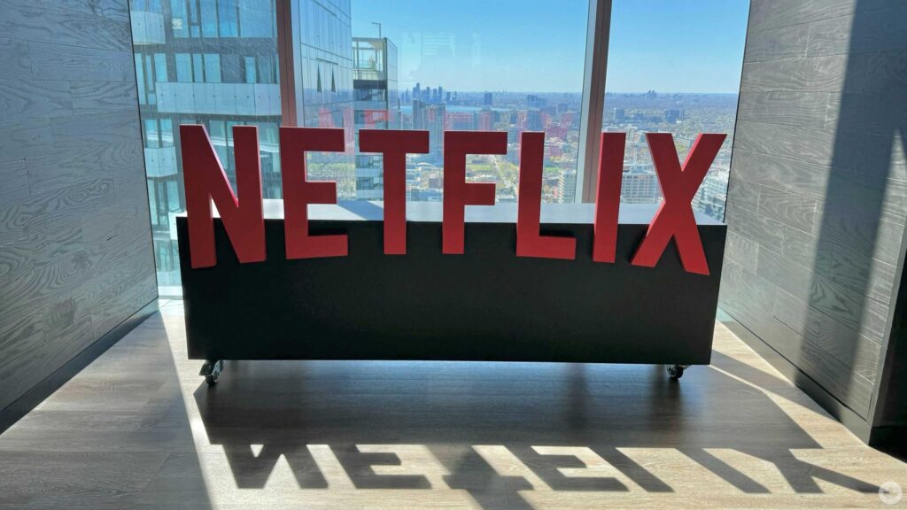 Netflix signs deal with Universal to get more movies